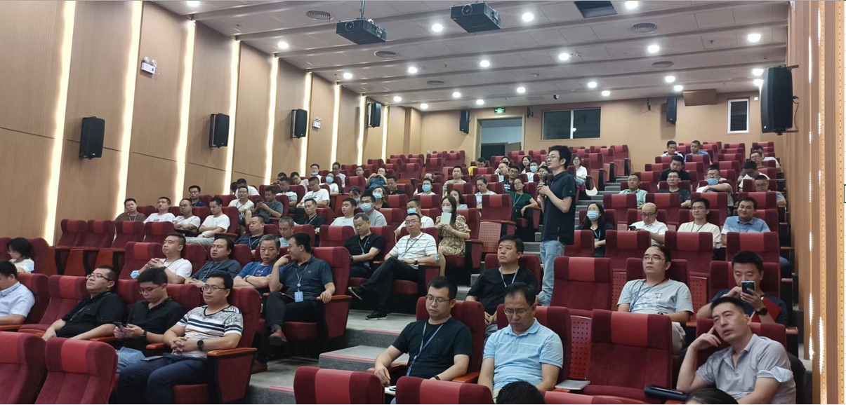 IM电竞微电开展精益能力提升宣讲培训会
