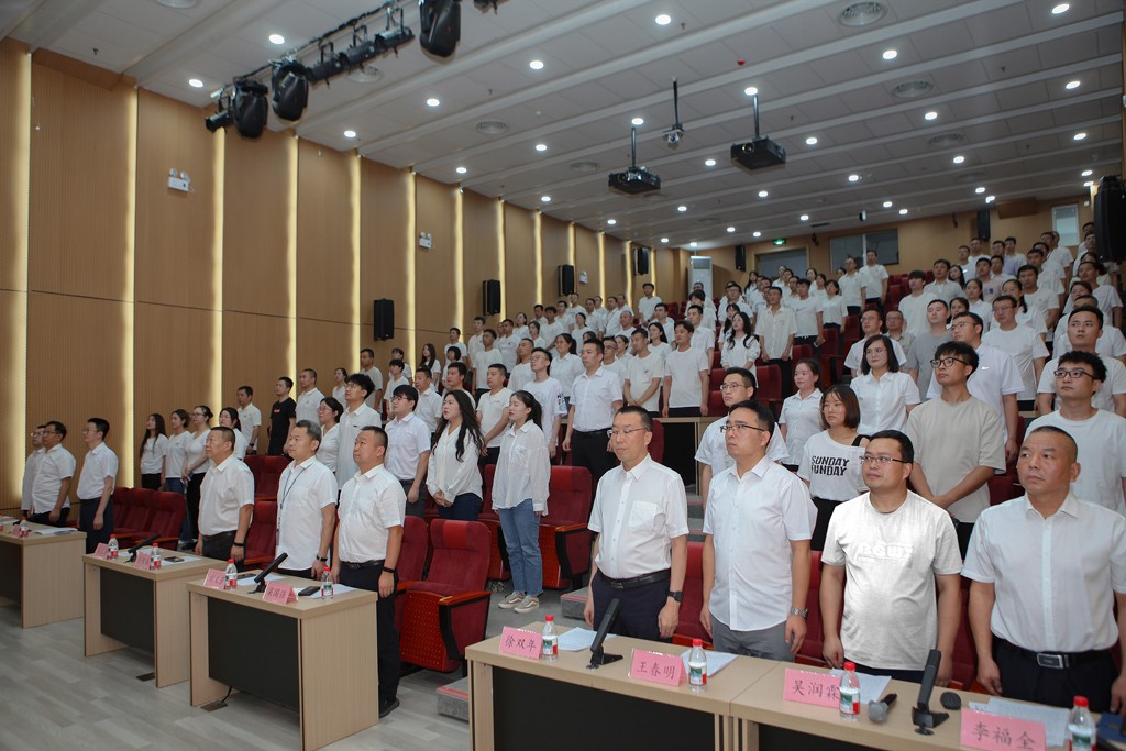 Hua Tian Group's 19th Anniversary Commendation Conference and Cultural Evening Held with Great Fanfare